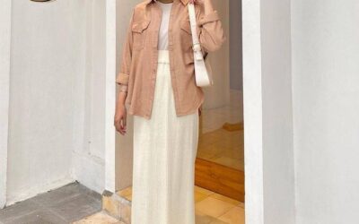 8 Outfit Fashion Anak Kuliahan yang Keren Abis!