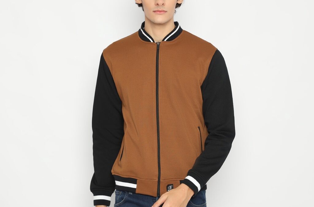 Tampil Maskulin dengan 9 Rekomendasi Jaket Bomber 2024