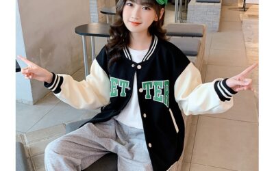Tampil Simpel dan Trendi dengan 8 Pilihan Jaket Varsity