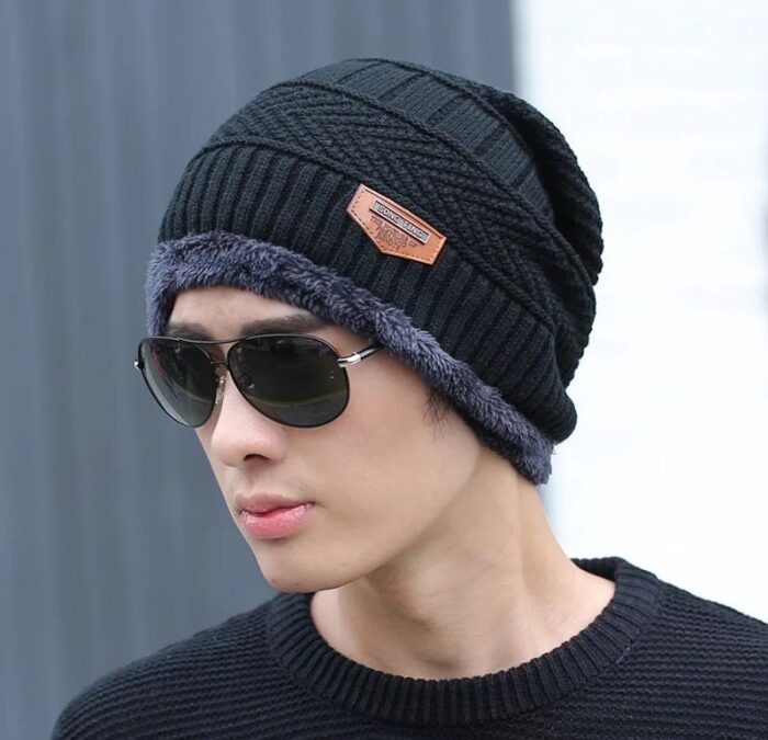 Tetap Stylish dengan 9 Rekomendasi Topi Kupluk Pria Keren