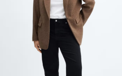 Tampil Cantik Formal dengan 9 Rekomendasi Blazer Mango