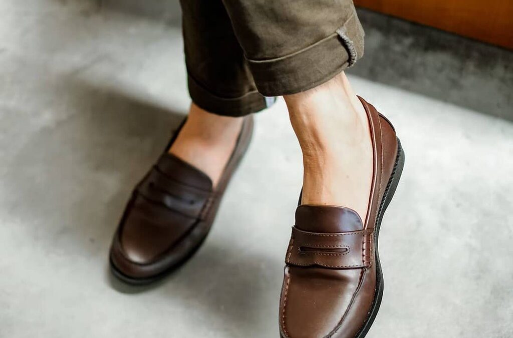 Tampil Berkelas dengan 9 Rekomendasi Sepatu Loafers