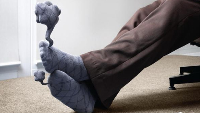 Bau Pada Kaos Kaki