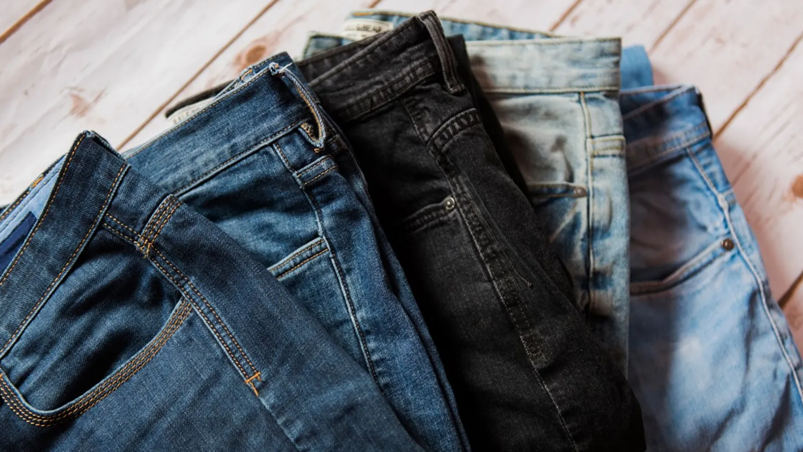 warna jeans yang pudar warna jeans yang pudar