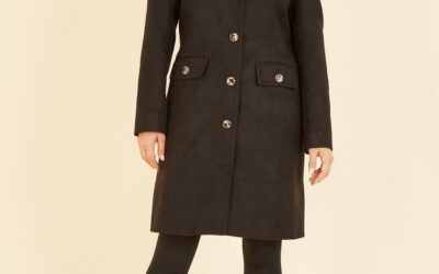 Mengenal Ciri Khas Mantel Crombie dan Bahan Pembuatnya