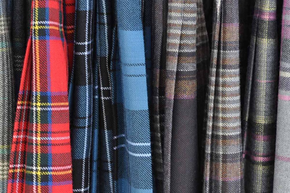 Mengenal Fakta Menarik Motif Tartan Balmoral