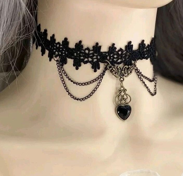 Mengenal Fakta Unik dan Menarik Tentang Kalung Choker